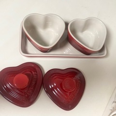  ル・クルーゼ Le Creuset プチ ラムカン ダムール セット チェリーレッド  ハート型の画像