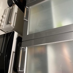 キッチン　食器棚の画像