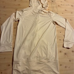 ラッシュガード　レディースの画像
