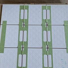 タイル SPKC-100NET/B1011 リクシル ミスティパレット 100mm角ネット張り の画像