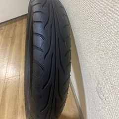 110-80-17中古タイヤひび有りの画像