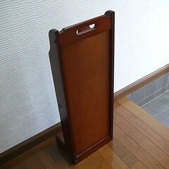 45. 値下げ【中古】スリッパラック 4足分 木製でおしゃれの画像