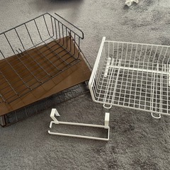 カゴやラック バラ売り可の画像