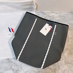 【新品未使用】qbag L グラファイト マザーズバッグ トートバッグ 大容量 ネオプレーンの画像