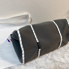 【新品未使用】qbag L グラファイト マザーズバッグ トートバッグ 大容量 ネオプレーンの画像