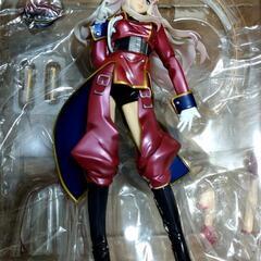 マクロスF シェリル・ノーム フィギュア2点＋マンガ4冊の画像