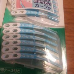 新品未使用品 G.U.m歯科医がすすめる歯間ブラシ カーブ型の画像