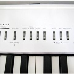 高年式　2021年製　Roland　電子ピアノ　FP-30X-WH　動作良好　デジタルピアノ　88鍵盤　鍵盤楽器　ポータブルピアノ　ローランドの画像
