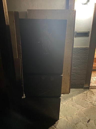 【美品】Hisense ノンフロン冷凍冷蔵庫 282L 大容量 HR-G2801BR（2020年製）