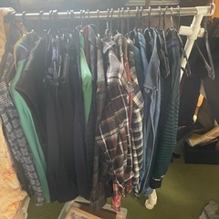 メンズシャツの画像