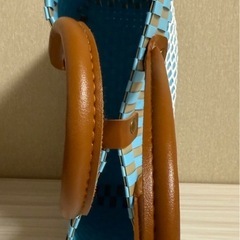 かごバック　ブルー　レザーの画像