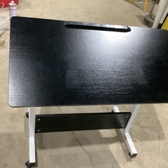 簡易デスク　天板80×40 高さ63〜90くらい無段階　角度無段階　一台500円 複数台あり　茨城県稲敷市江戸崎の画像