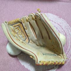 MIZUNOグローブ軟式ボールの画像