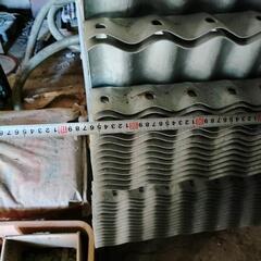 コルゲート鋼板　波板鋼板　排水溝　土木工事　未使用品　32枚　用水路の画像