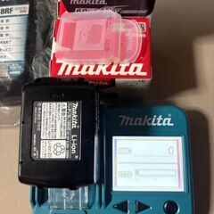 マキタ バッテリー2台、充電の画像