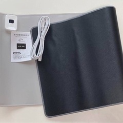 加熱式デスクパット　防水ヒーターマットの画像