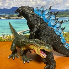 ウルトラマン・ゴジラフィギュアの画像