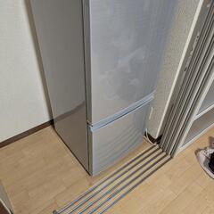 SHARPの冷蔵庫(137㍑)の画像
