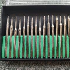 人工ダイヤ研削ヘッド リュータービット  軸経3.0mm 30本の画像