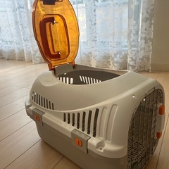 ペットキャリー・ペットハウス(便利なトップオープン)の画像
