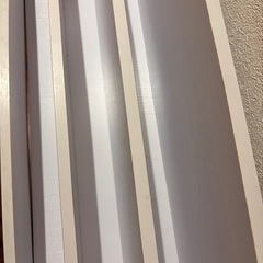 絵本棚 おもちゃ収納付きの画像