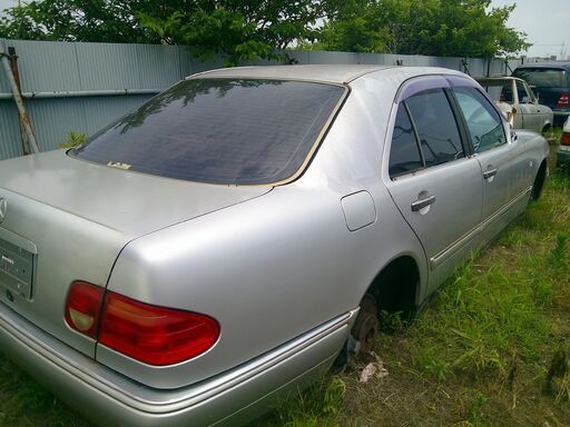 Mベンツ210-320アバンギャルド―リサイクル部品取り車-書類あり-解体車