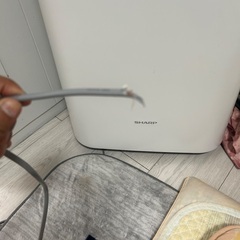 シャープ空気加湿器清浄機ジャンク品の画像