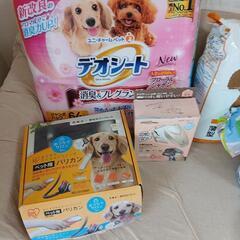 ペット用品一式　ゲージ、キャリー、バリカン、シート等の画像