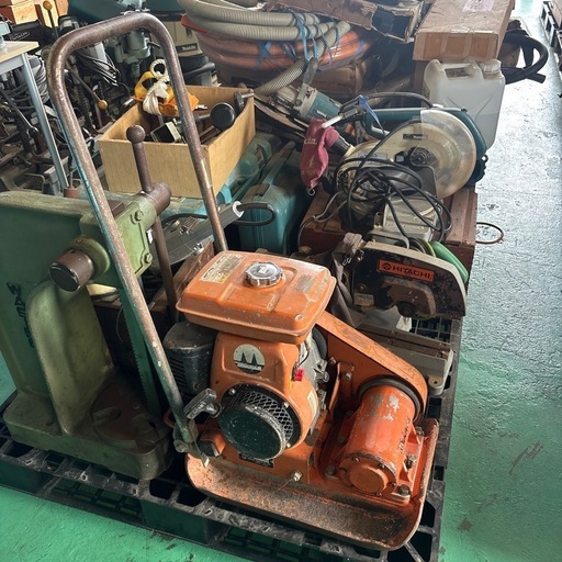 『中古販売』　三笠産業　プレートコンパクター　MVC-60CE