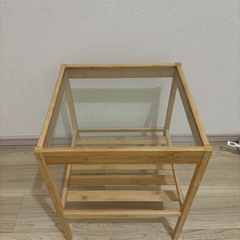 IKEA NESNA（ネスナ）ベッドサイドテーブル 無料／竹×ガラス の画像