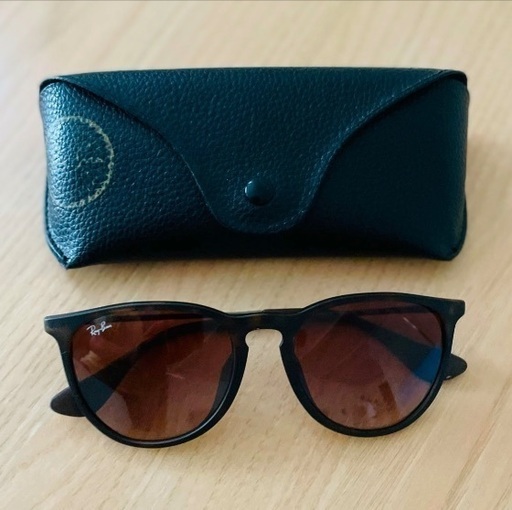 【超美品】Ray-Ban ERIKA アジアンフィットモデル　専用ケース付属 限定セール】Ray-Ban ERIKA アジアンフィットモデル専用ケース
