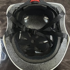 中古：希少　ルノーのヘルメットと膝あての画像