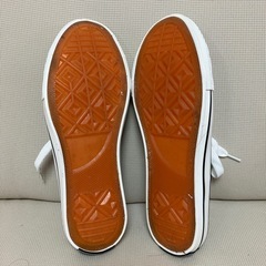 【新品】スニーカー　スリッポン　踵なし　キャンバス　24㎝　黒　ブラックの画像