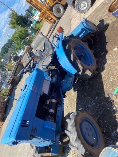 イセキ4駆トラクター動作品tx1500f