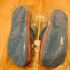 新品未使用🩵🩷 サンリオ シナモンロール  クロックス 24センチの画像