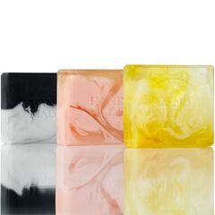韓国製 洗顔用石鹸 be the skin 3種セット チャコール カレンデュラ ローズ 各100g モイスチャーナチュラルクレンジングソープ ビーザスキン ニキビ 小じわ 保湿 手作り ハンドメード 石けん せっけんの画像