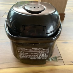 SANYO 炊飯器　3合炊き　中古品の画像
