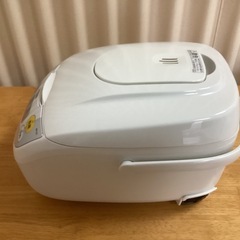炊飯器の画像