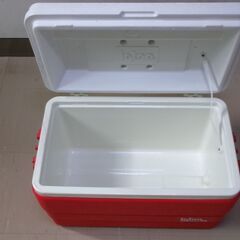 igloo(イグルー)レジェンド40（赤）クーラーボックス　釣り フィッシング キャンプ アウトドア 札幌市中央区の画像