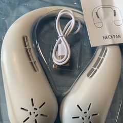 首掛け扇風機の画像
