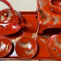 器、お茶？何かの、セットの画像