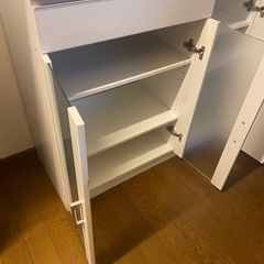 【受付終了】食器棚の画像