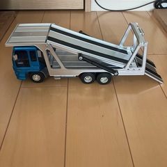 キャリアカー　車　トラック　自動車付き　自動車　おもちゃ　の画像