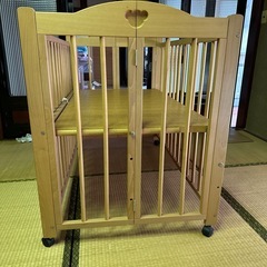 ベビーベッドの画像