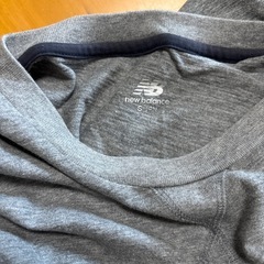 ニューバランス　ロングTシャツ　Sサイズの画像