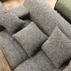 ［ジャングルジャングル広陵店］家具　ソファー　2人用　グレー　クッション付き　☆ジモティー特別価格☆の画像