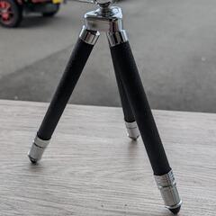 折りたたみ三脚