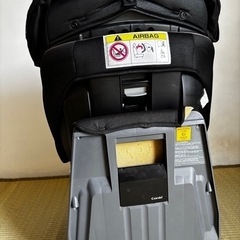 チャイルドシート　回転式　日焼けカバー付き　別購入の新生児用シート付きの画像