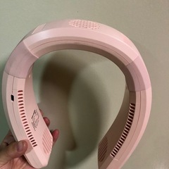 首掛け扇風機の画像