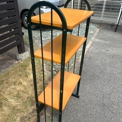 ハンガーラックと収納棚
の画像